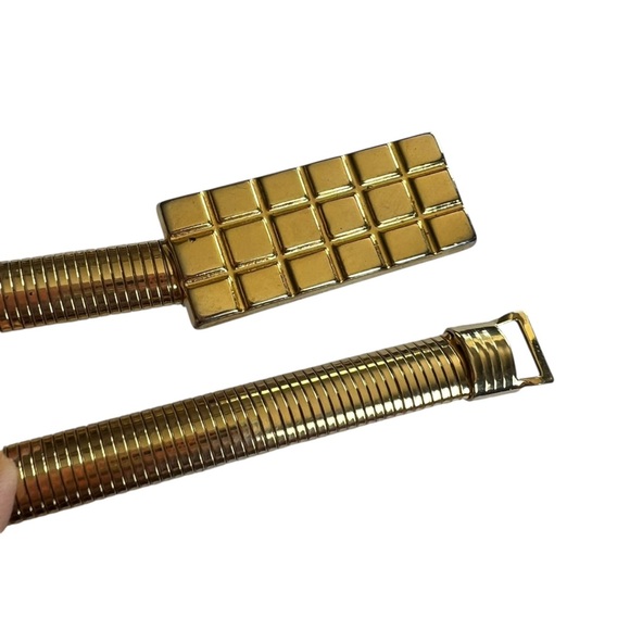 Vintage 70s Goldtone Thin Stretch Waist Belt with Grid Buckle